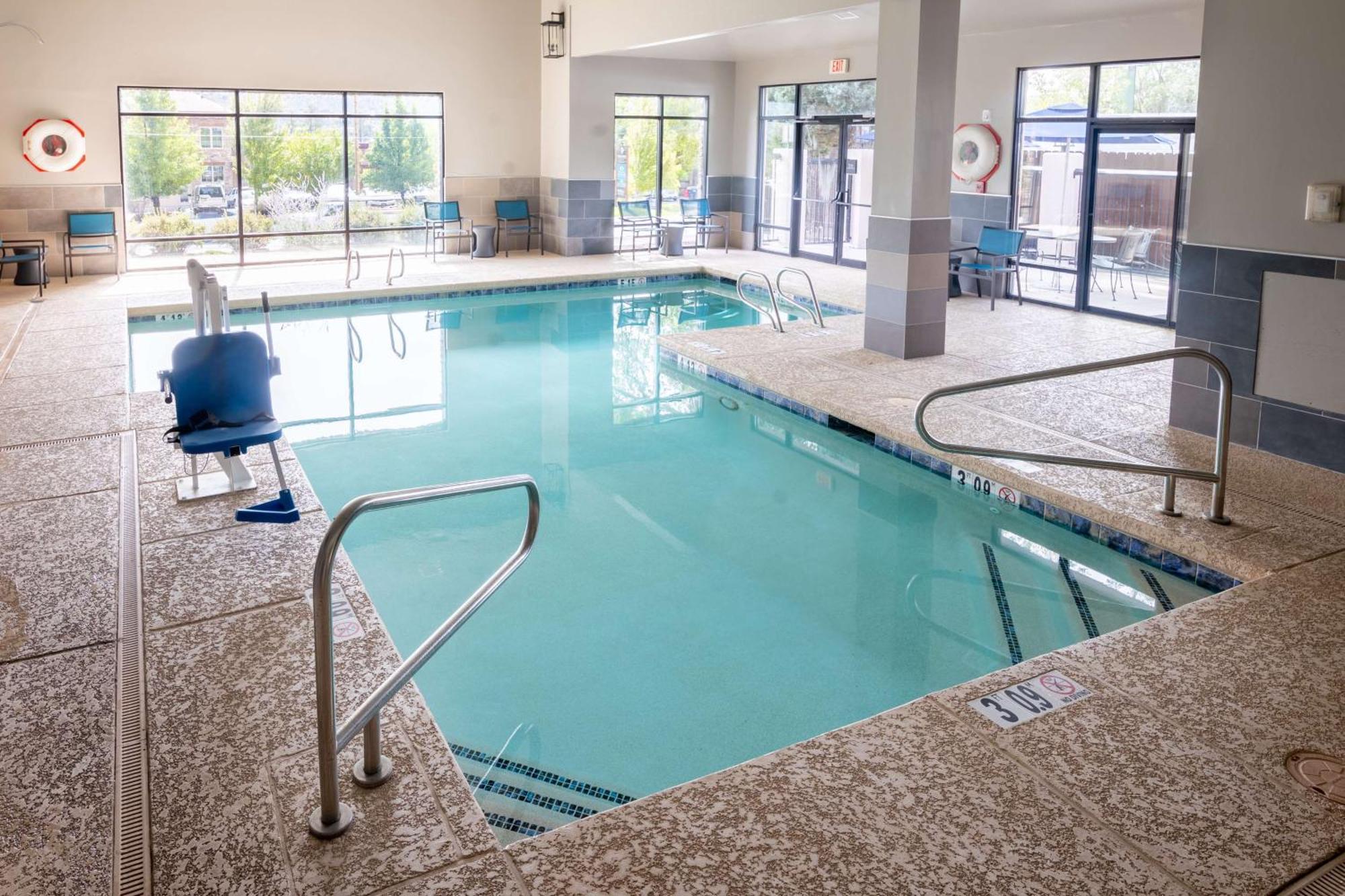 Hampton Inn Durango Bagian luar foto